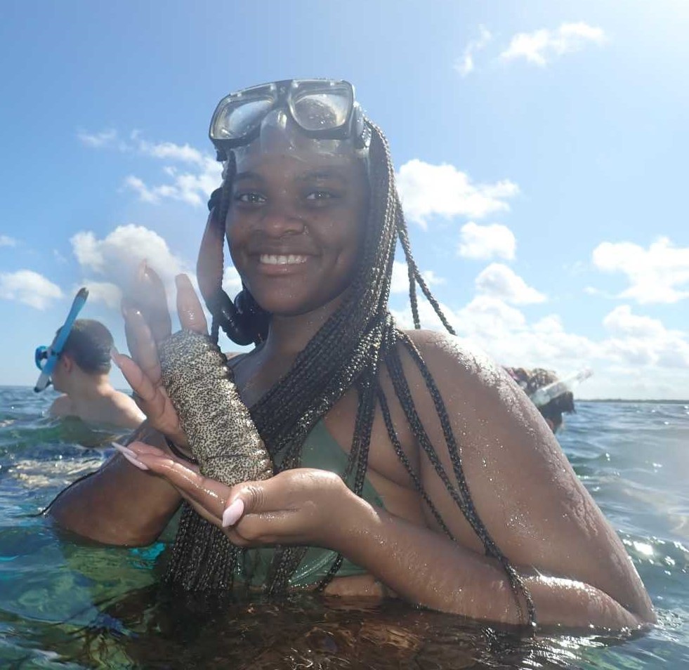 SFC student in Cuban waters